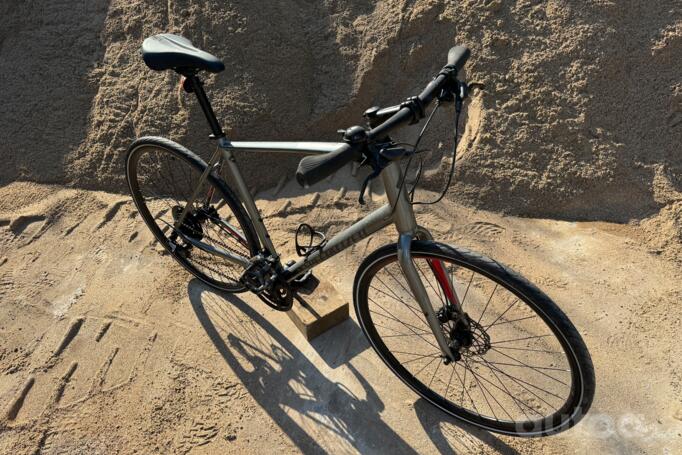 Specialized Sirrus