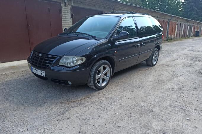 Chrysler Voyager 4 generation [restyling] Minivan
