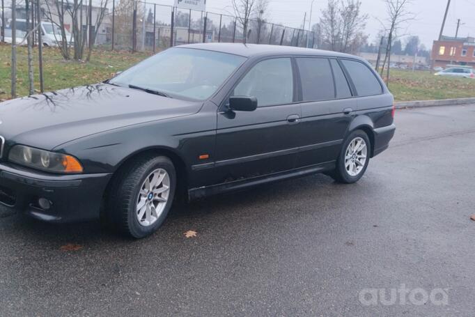 BMW 5 Series E39 Touring wagon