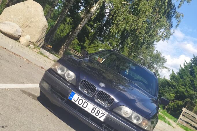 BMW 5 Series E39 Touring wagon