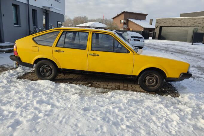 Volkswagen Passat B2 Hatchback 5-doors