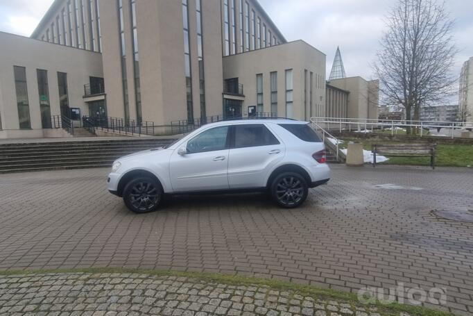 Mercedes-Benz M-Class W164 AMG crossover 5-doors