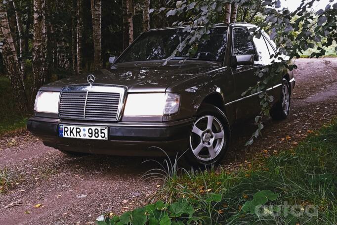 Mercedes-Benz 190 (W201) 1 generation