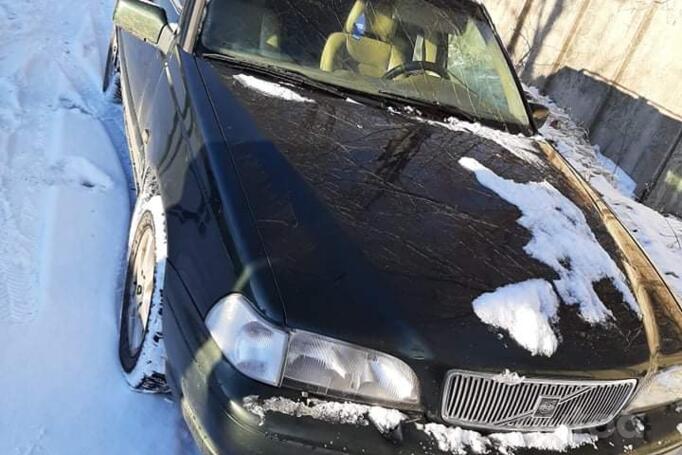 Volvo V70 1 generation wagon