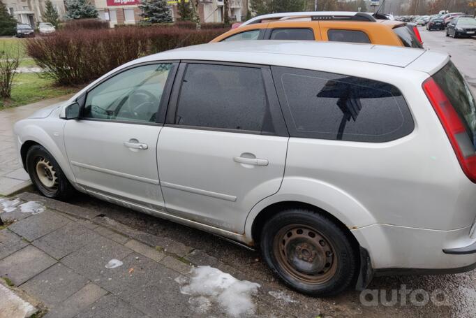 Ford Focus 2 generation wagon 5-doors