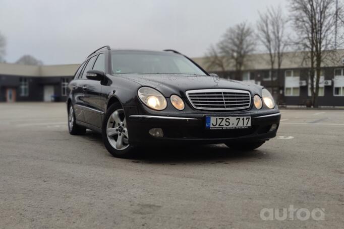 Mercedes-Benz E-Class W211 Sedan