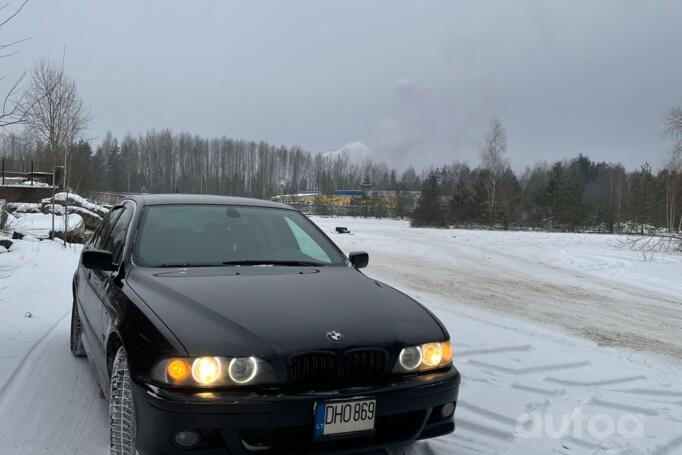 BMW 5 Series E39 Sedan 4-doors