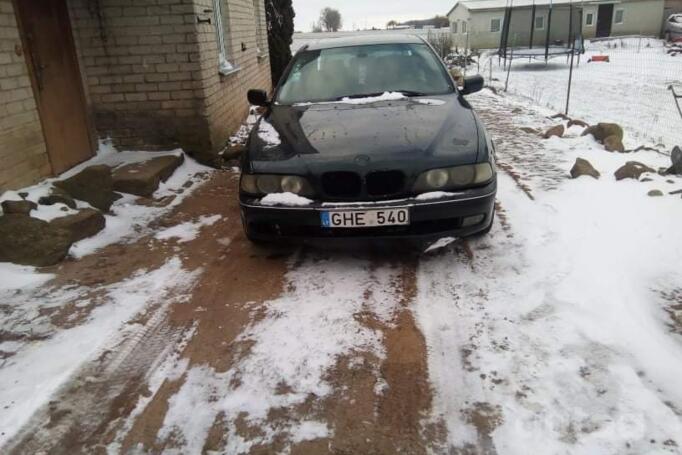 BMW 5 Series E39 Sedan 4-doors