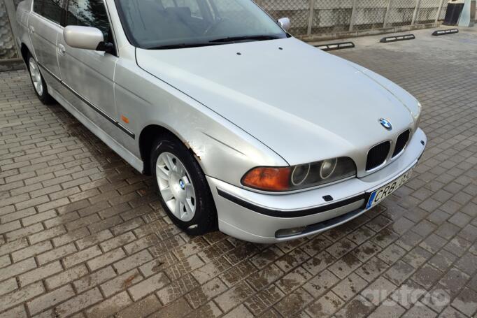 BMW 5 Series E39 Sedan 4-doors