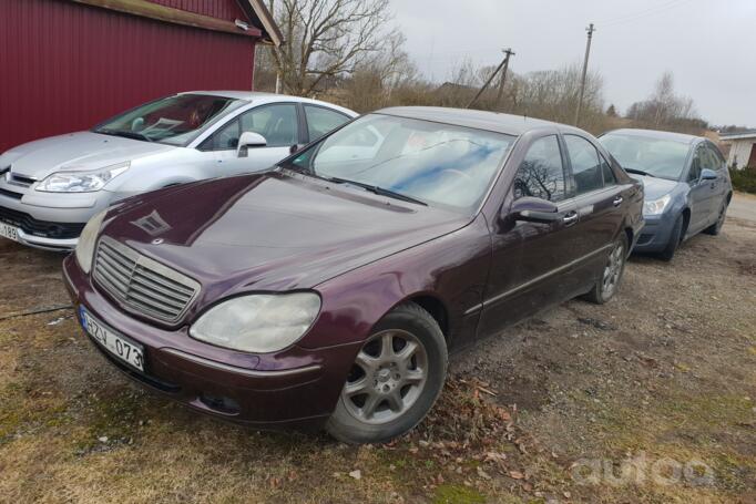 Mercedes-Benz S-Class W220 Sedan Long