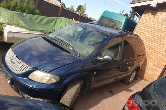 Chrysler Voyager 4 generation Minivan