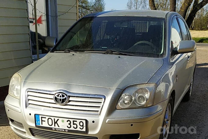 Toyota Avensis 2 generation Sedan