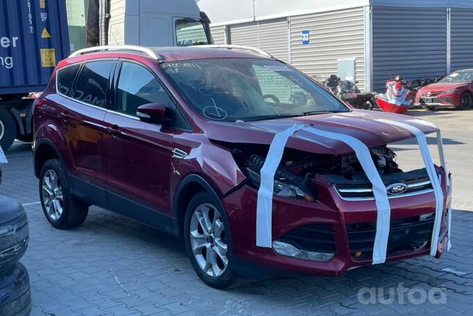 Ford Kuga 2 generation [restyling] Crossover