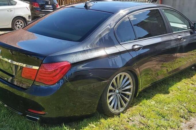 BMW 7 Series F01/F02 Sedan