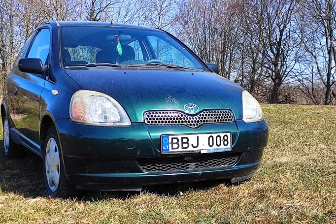 Toyota Yaris 1 generation