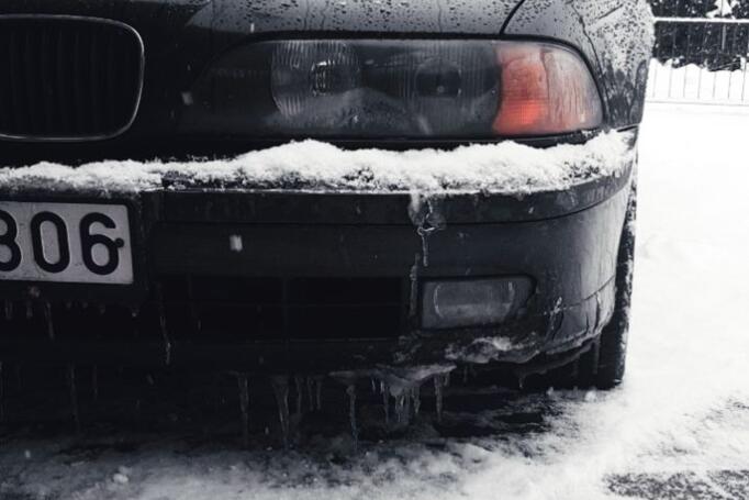 BMW 5 Series E39 Sedan 4-doors