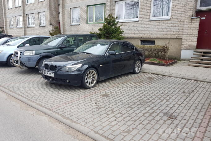 BMW 5 Series E60/E61 Sedan