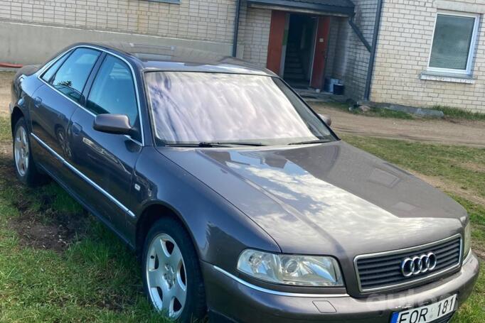 Audi A8 D2/4D [restyling] Sedan 4-doors