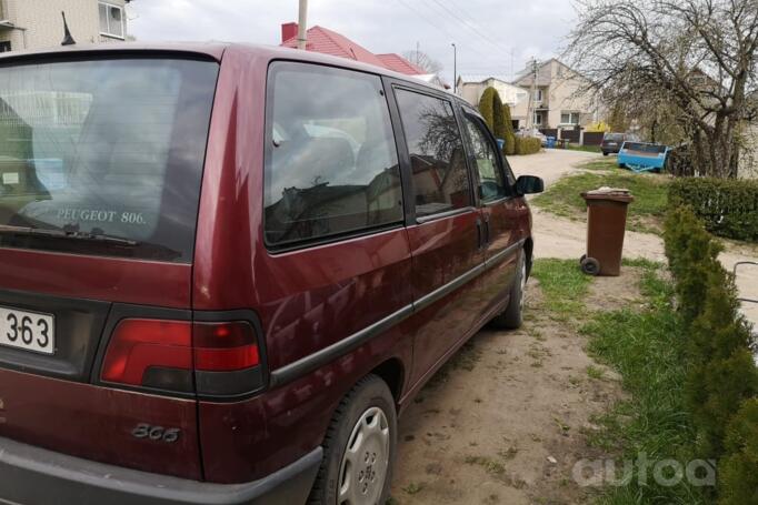 Peugeot 806 221 Minivan