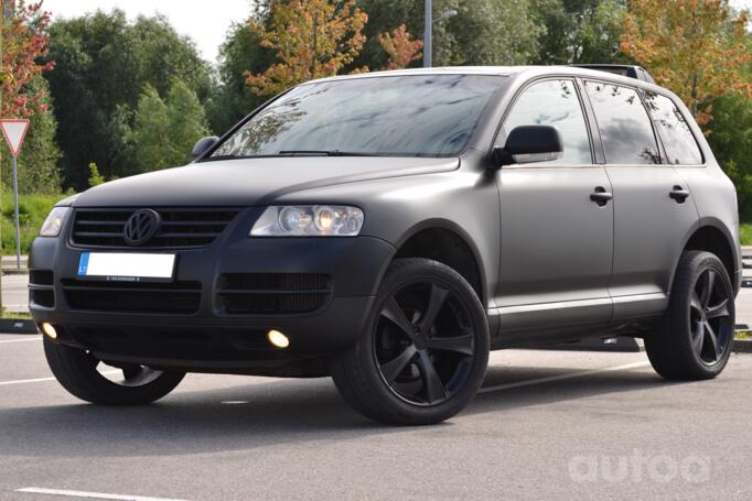 Volkswagen Touareg 1 generation Crossover