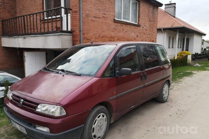 Peugeot 806 221 Minivan