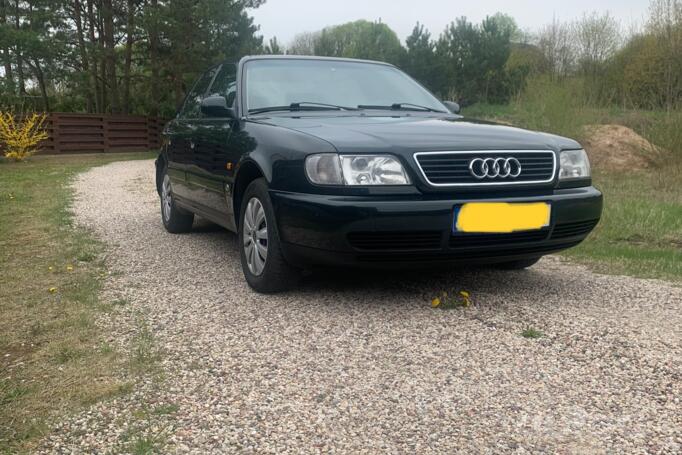Audi A6 A4/C4 Sedan