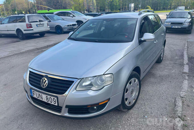 Volkswagen Passat B6 wagon 5-doors