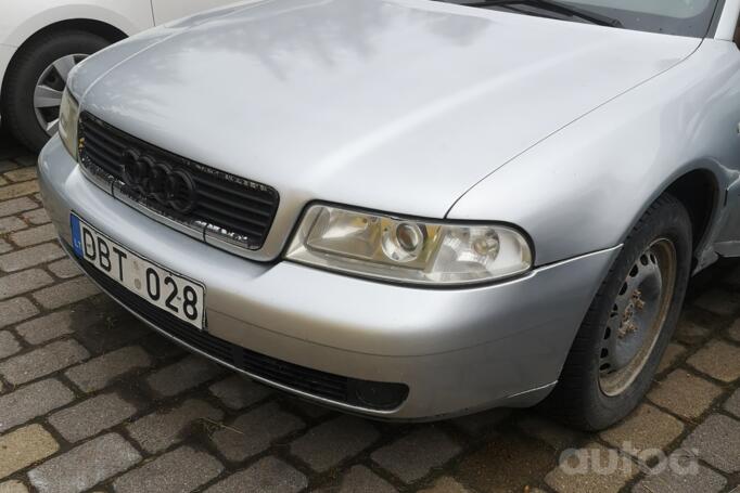 Audi A4 B5 [restyling] Avant wagon 5-doors