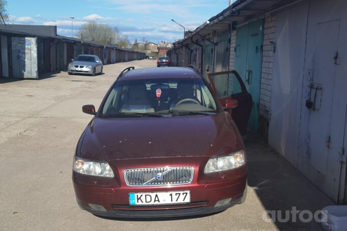 Volvo V70 2 generation [restyling] R wagon 5-doors