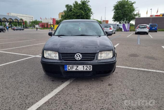 Volkswagen Bora 1 generation Sedan