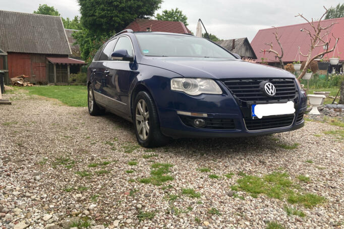 Volkswagen Passat B6 wagon 5-doors