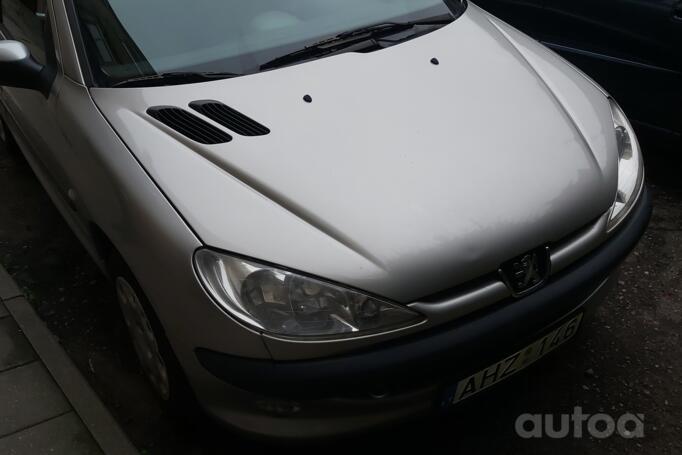 Peugeot 206 1 generation [restyling] Hatchback 5-doors