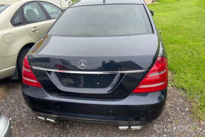Mercedes-Benz S-Class W221 Sedan 4-doors