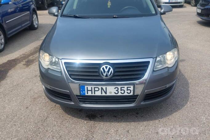 Volkswagen Passat B6 wagon 5-doors