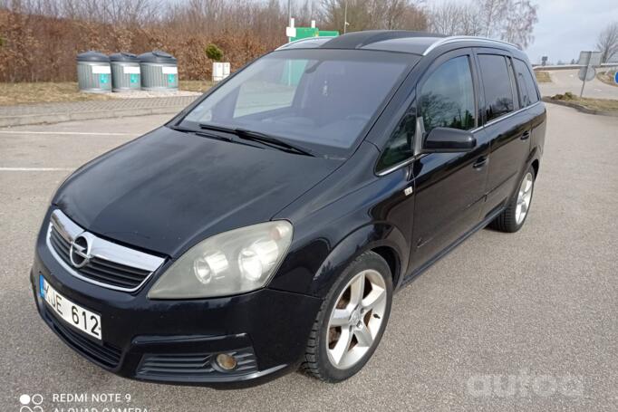 Opel Zafira B Minivan 5-doors