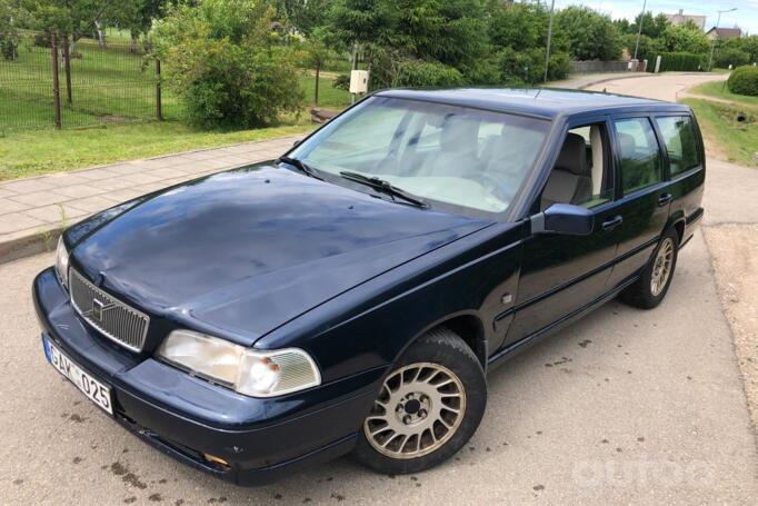 Volvo V70 1 generation wagon