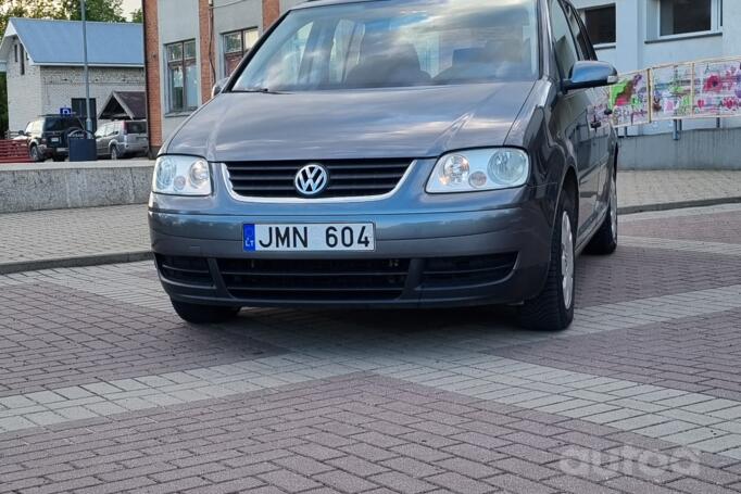 Volkswagen Touran 1 generation Minivan