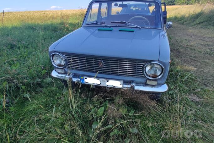 VAZ (Lada) 2101 1 generation Sedan
