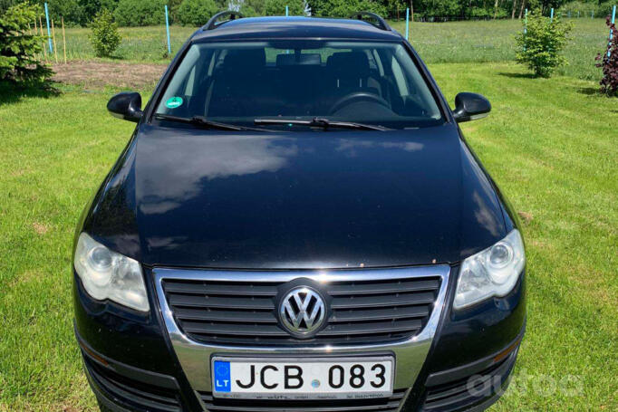 Volkswagen Passat B6 wagon 5-doors