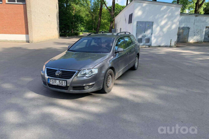 Volkswagen Passat B6 wagon 5-doors