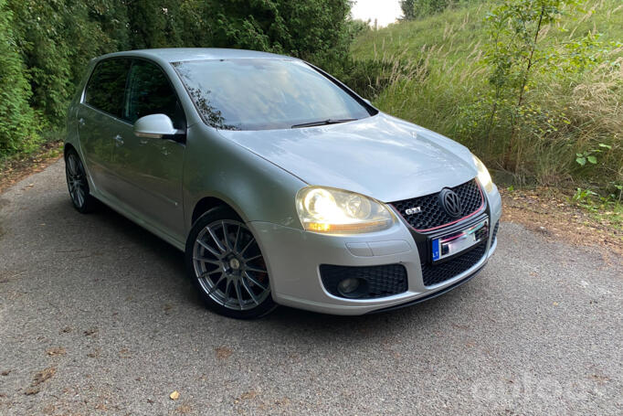 Volkswagen Golf GTI 5 generation