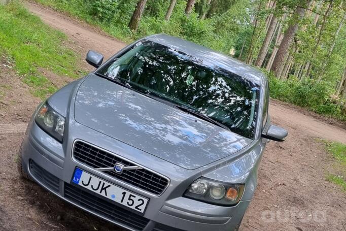 Volvo S40 2 generation Sedan