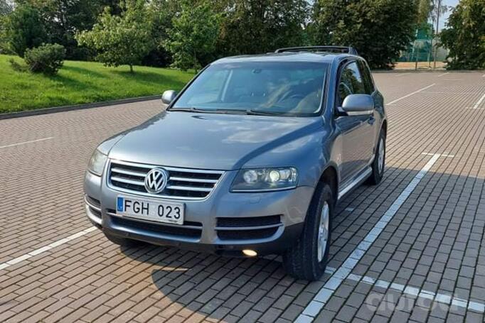 Volkswagen Touareg 1 generation Crossover