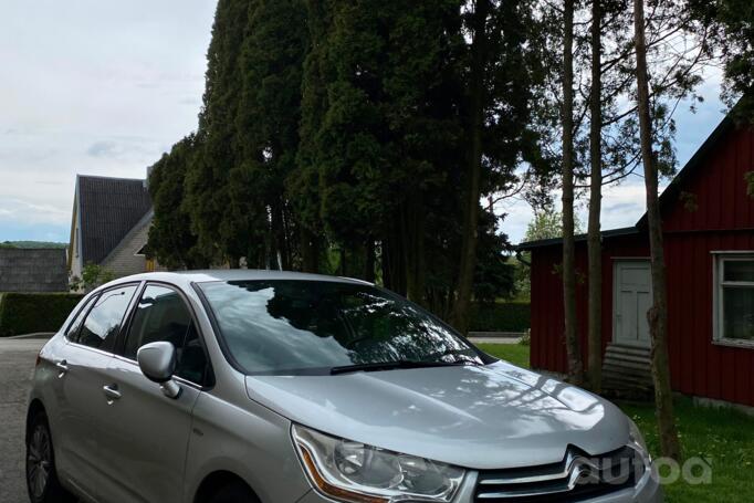 Citroen C4 2 generation Hatchback