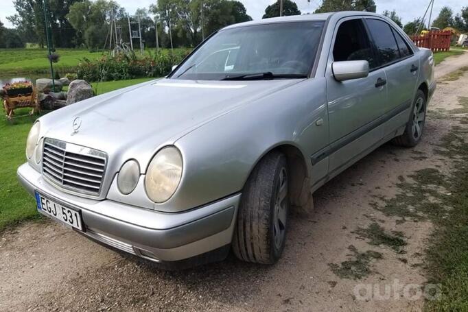 Mercedes-Benz E-Class W210 Sedan
