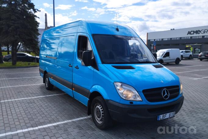 Mercedes-Benz Sprinter Second generation