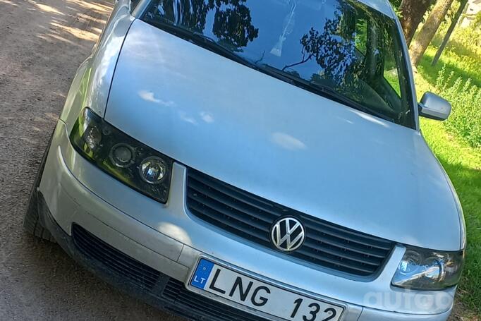 Volkswagen Passat B5 Sedan 4-doors