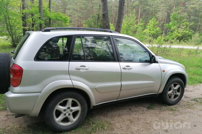 Toyota RAV 4 2 generation (XA20)