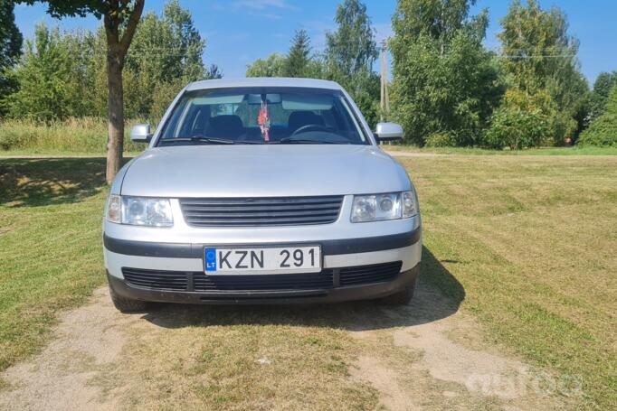 Volkswagen Passat B5 Sedan 4-doors