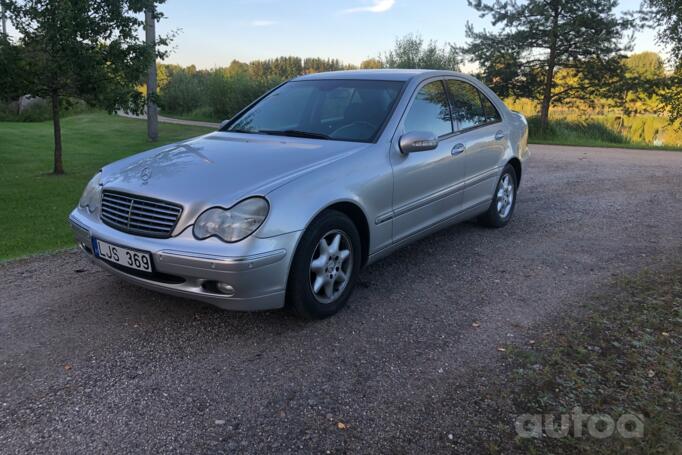 Mercedes-Benz C-Class W203/S203/CL203 Sedan